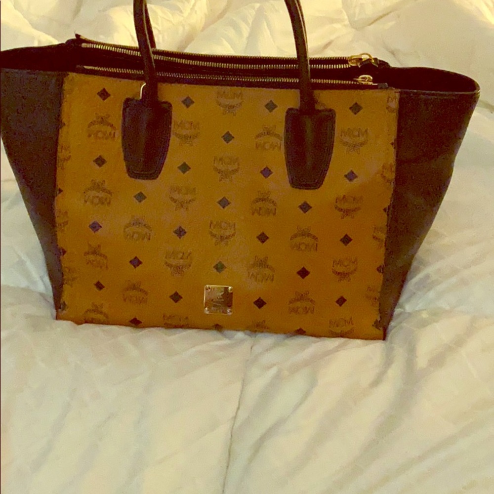 MCM Kathy Double zip large tote Cognac Black